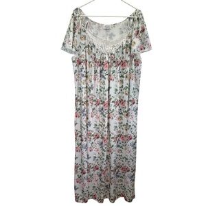 Vintage Vanity Fare Floral Night Gown. Size XL